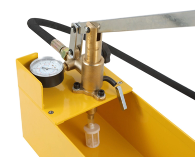 Comment faire fonctionner une pompe d'essai en toute sécurité?